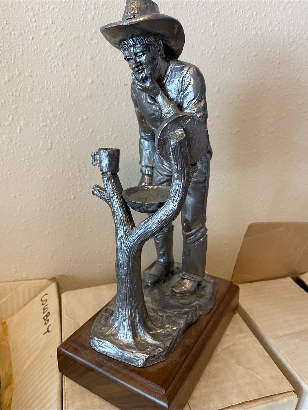 Cowboy Shaving Pewter Statue By Michael Ricker 1985 Mint Condition #986/1350
